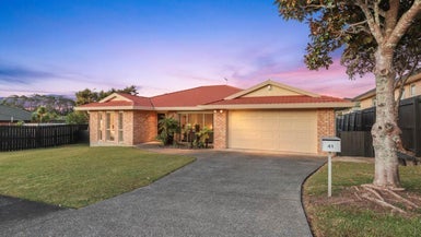 41 Roy Maloney Drive, Henderson, Auckland