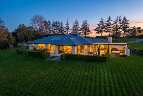 210 Spur Road, Hadlow