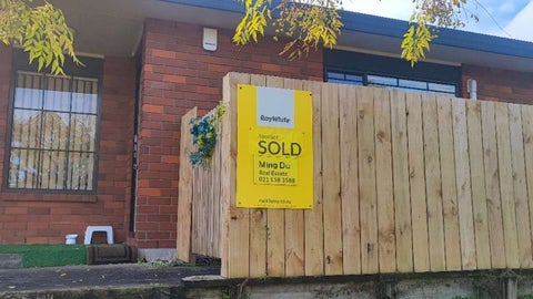 30 Ginders Drive, Massey, Auckland