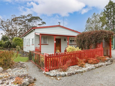 72 McGill Street, Waimangaroa, Westport