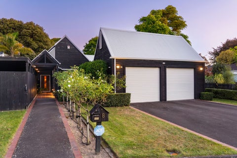 8 Rata Street, Waikanae