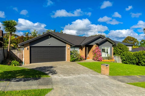 15 Dressage Lane, Greenhithe, Auckland