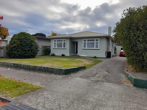9 Wood Street, Takaro, Palmerston North