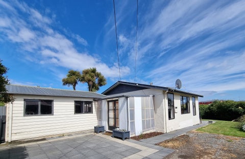 28 Violet Street, Riverton