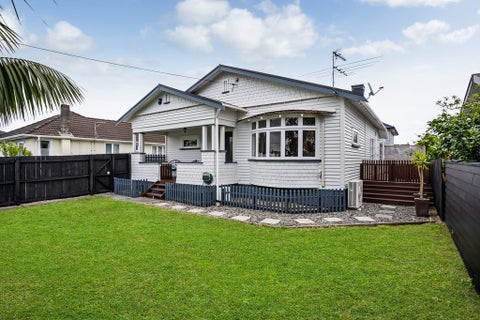 19 Crowther Street, Blockhouse Bay, Auckland