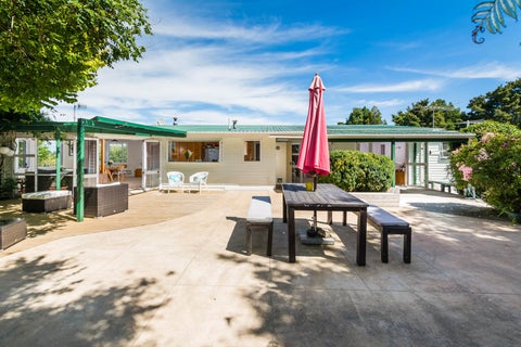 31 Martin Crescent, Northcote, Auckland