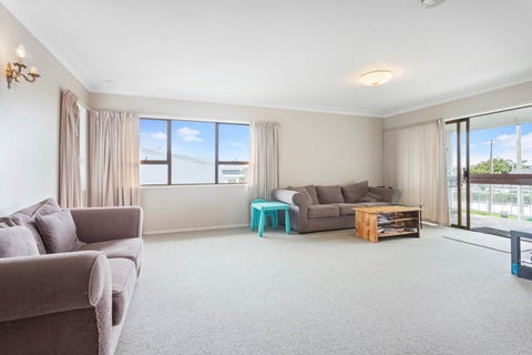 1/8 Woodbine Avenue, Greenlane, Auckland
