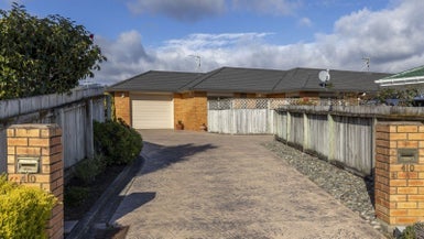 40A Hadleigh Court, Paraparaumu