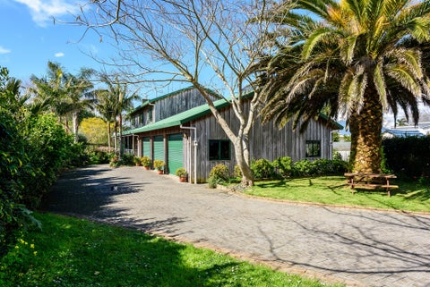 6 Puriri Road, Beachlands, Auckland