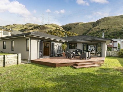 19 Erlestoke Crescent, Churton Park, Wellington