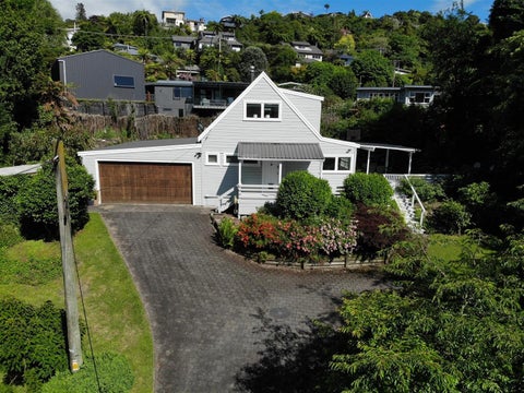 6 Calder Road, Lake Okareka, Rotorua