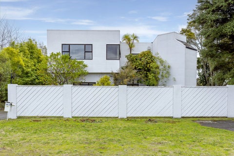 49A Hawai Street, Two Mile Bay, Taupō