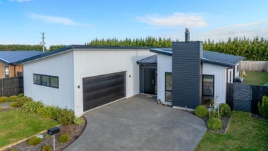 100 Benashet Drive, Lincoln, Lincoln