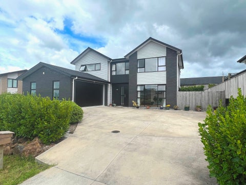 10 Byron Drury Way, Riverhead, Riverhead