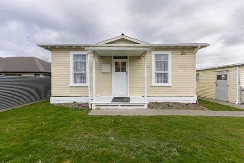 17 Carlisle Street, Milson, Palmerston North