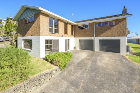 17 Upland Street, Brookfield, Tauranga