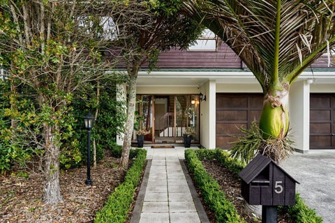 5 Achilles Close, Tawa, Wellington