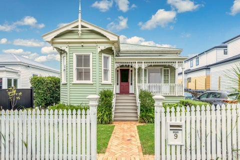 9 Oaklands Road, Mount Eden, Auckland
