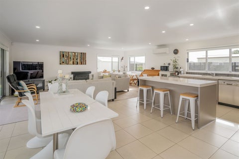 30 Meadow Drive, Whitianga, Whitianga