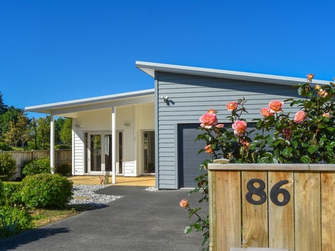 86 Park Road, Carterton