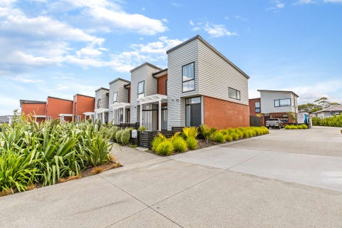 2 Fermi Lane, Papakura, Papakura
