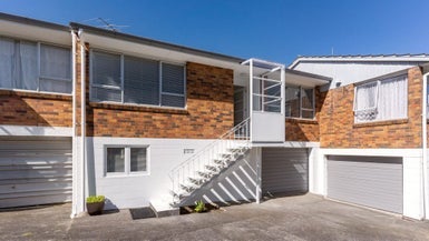 2/3 Woodford Road, Mount Eden, Auckland