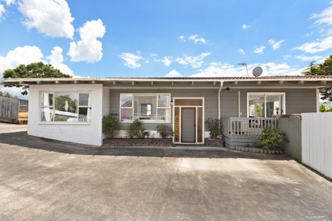 7 Spence Road, Henderson, Auckland