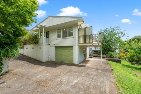 18 Angelo Avenue, Howick, Auckland