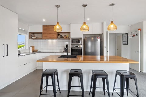 15 Full Moon Lane, Rolleston, Rolleston
