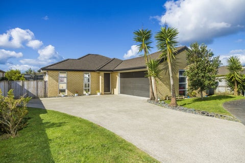 42 Huntington Park Drive, Greenhithe, Auckland