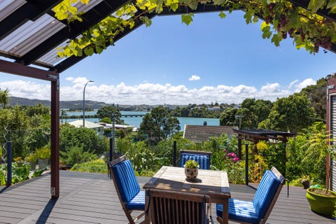 21 Opotoru Road, Raglan, Raglan