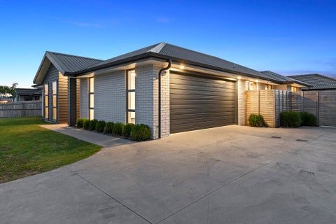 5 Cowell Crescent, Pyes Pa, Tauranga