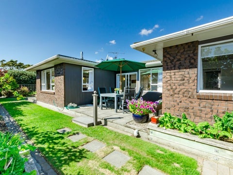 11A Rewarewa CRES, Waikanae, Waikanae