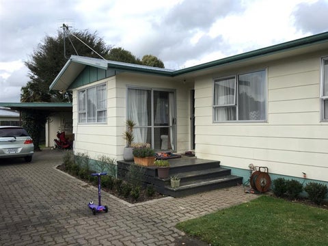 24B Humphries Place, Awapuni, Palmerston North