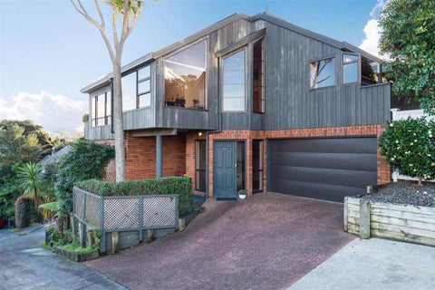 2/41 Seaview Avenue, Northcote, Auckland