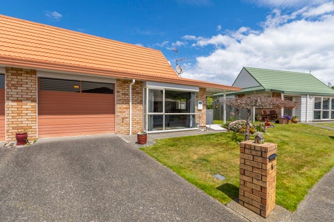 16/17 Redwood Close, Paraparaumu, Paraparaumu