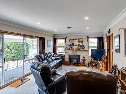 1404 Warwick Place, Mayfair, Hastings