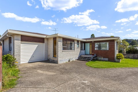 12A Manuka Street, Orewa, Orewa
