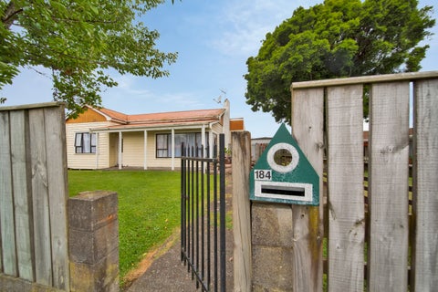 184 High Street, Eltham, Eltham