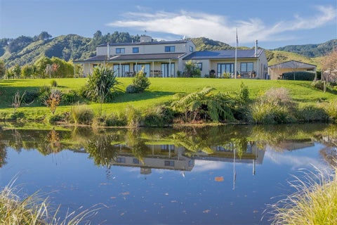 20 Mountain View Drive, Manakau, Otaki