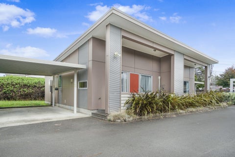 2/18 Lorne Street, Melville, Hamilton
