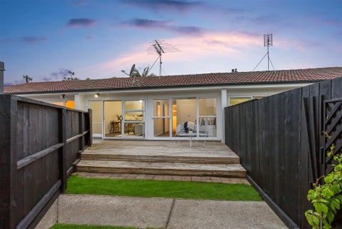 2/47 Grotto Street, Te Papapa, Auckland