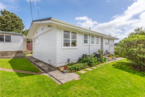 96 Bracken Road, Paparangi, Wellington
