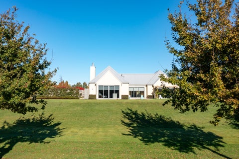 19 Fairway Drive, Martinborough