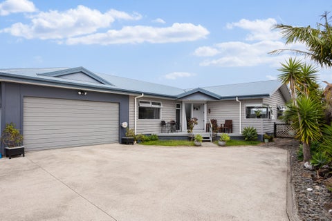 12 Redwings Close, Whitianga, Whitianga