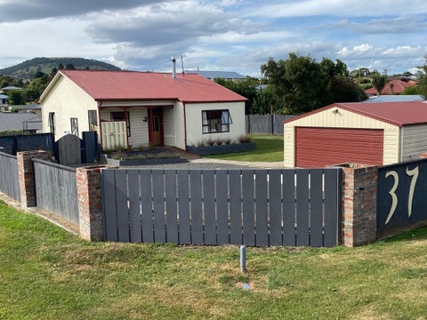 37 Collins Street, Waikouaiti, Waikouaiti