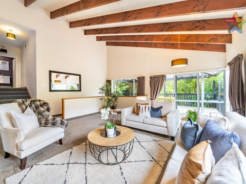 498 Stokes Valley Road, Stokes Valley, Lower Hutt