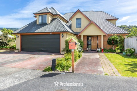 22 Carlow Grove, Birchville, Upper Hutt