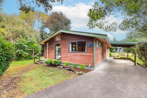 16 Lupin Road, Otaki