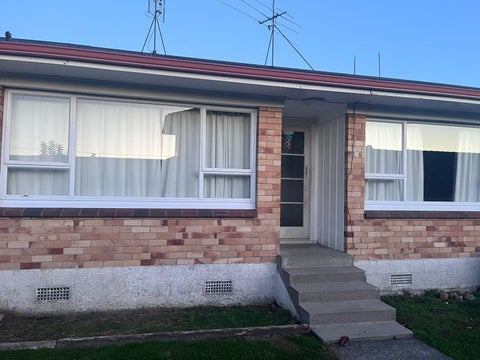 2/37 Clevedon Road, Papakura, Papakura